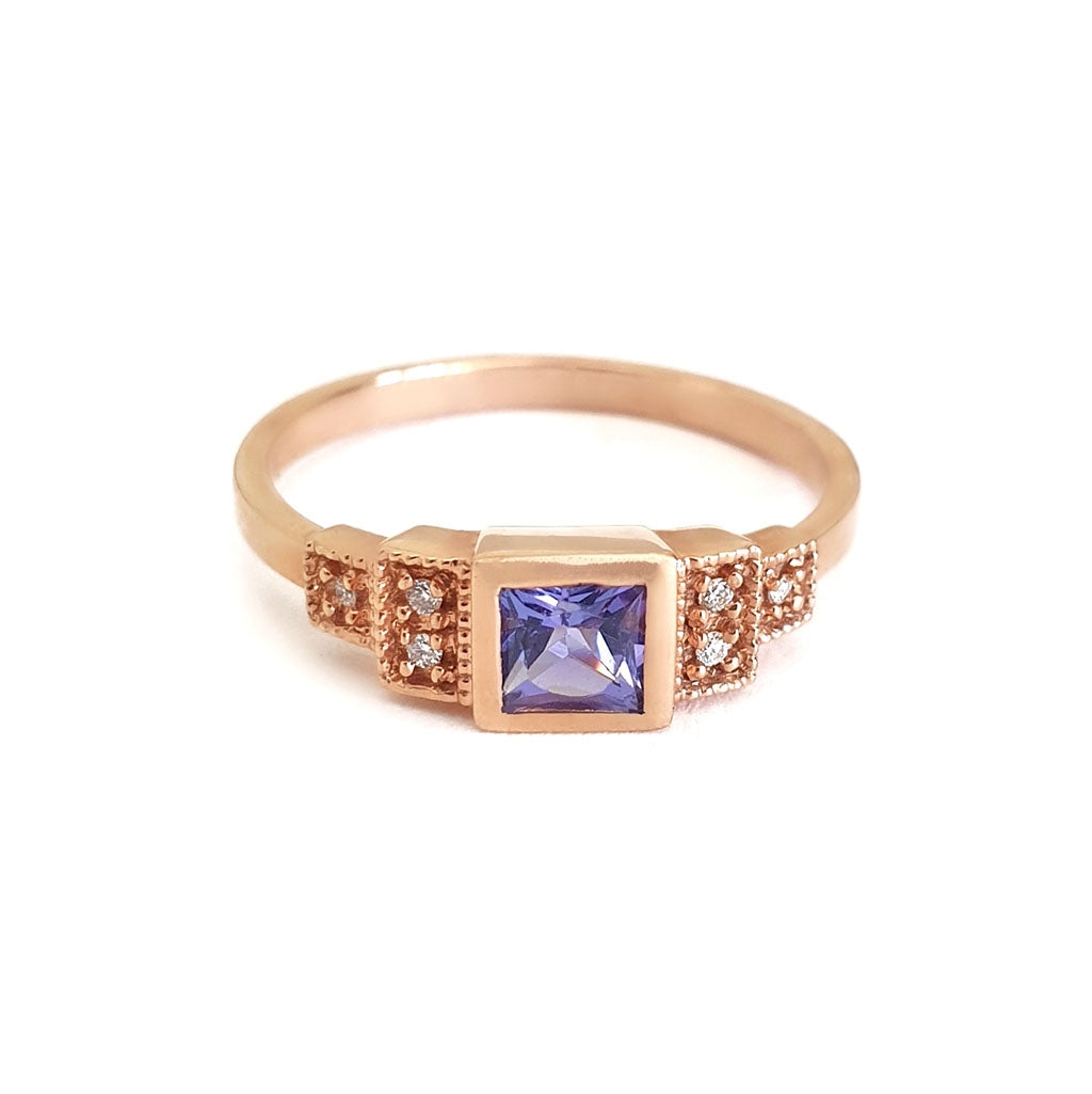 Vintage Art Deco Style Tanzanite and Diamond Ring