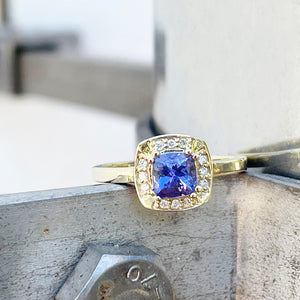 Vintage Inspired Cushion Cut Tanzanite Yellow Gold Ring