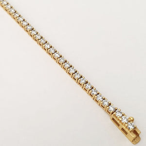 White Diamond 18ct Yellow Gold Tennis Bracelet