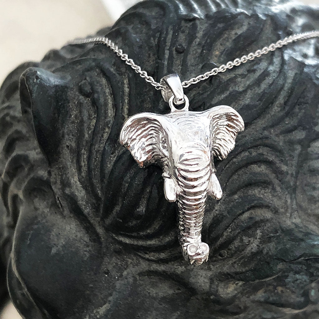 18ct White Gold Elephant Relief Pendant