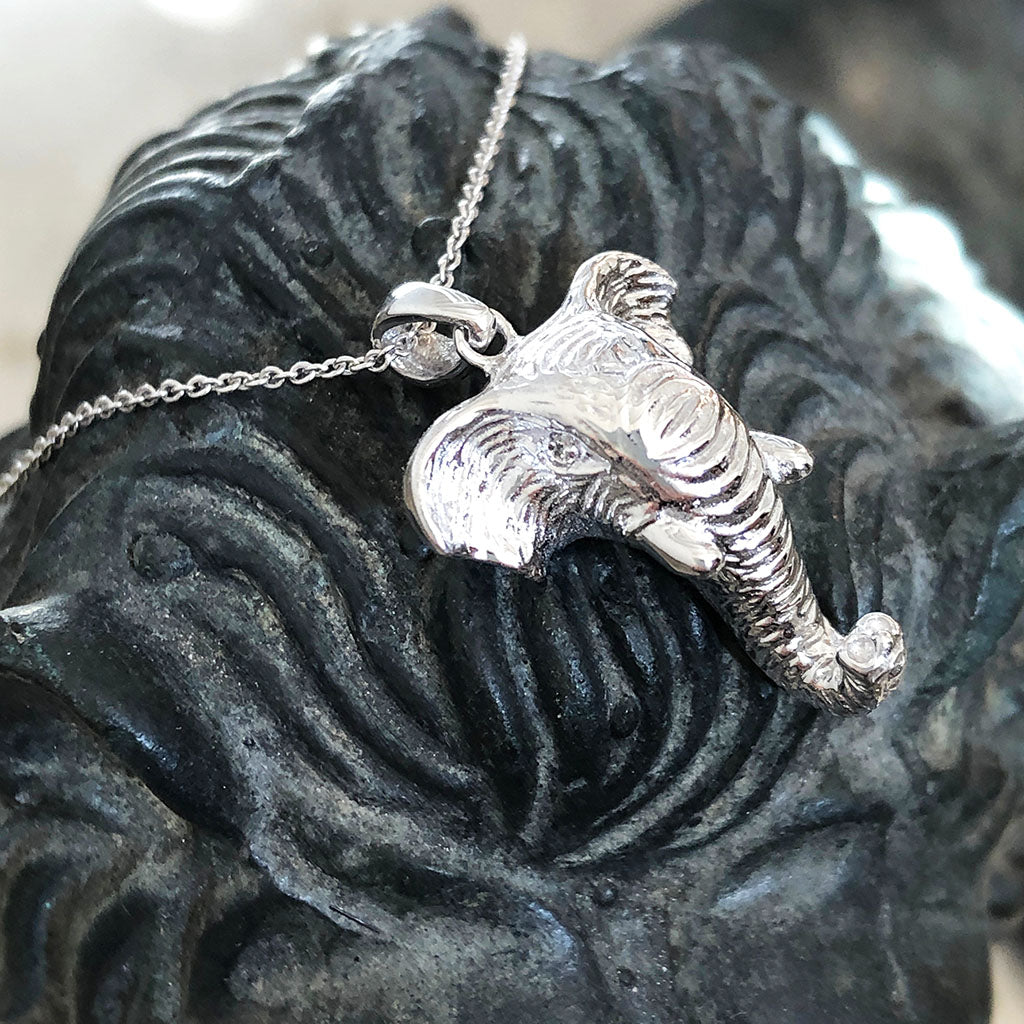 18ct White Gold Elephant Relief Pendant