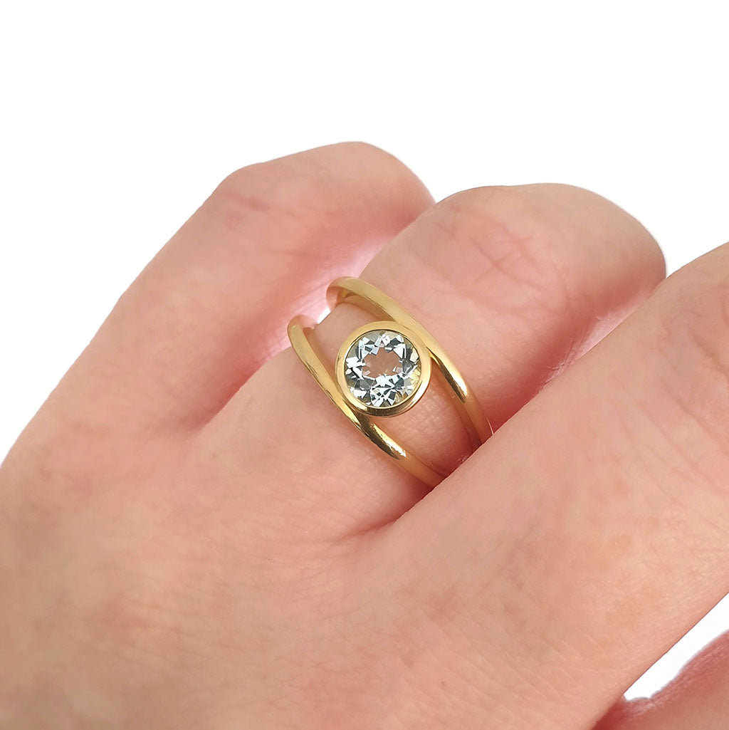 Yellow Gold Aquamarine Split Shank Ring